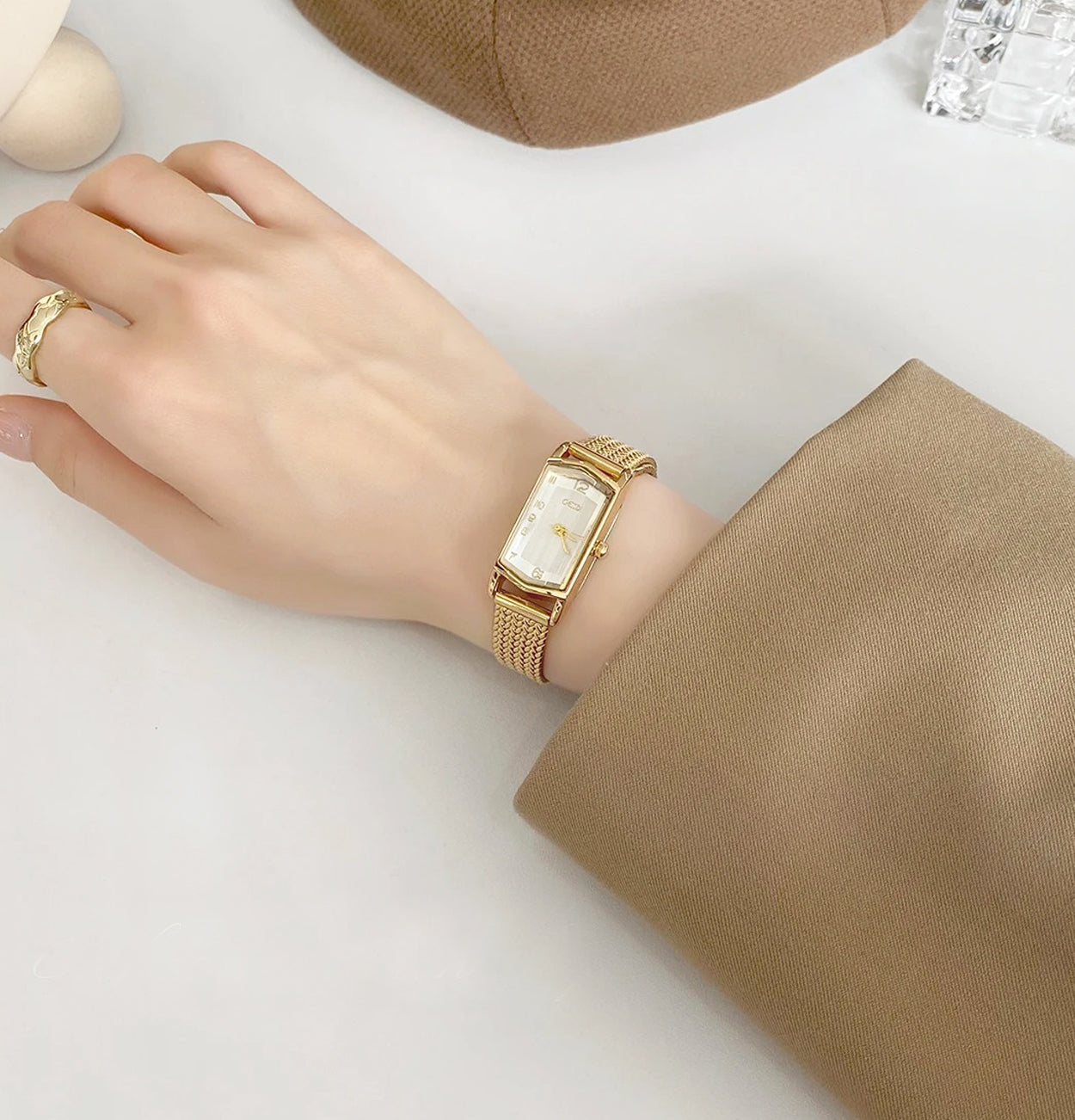 Harmann Women Quartz Wrist Watch