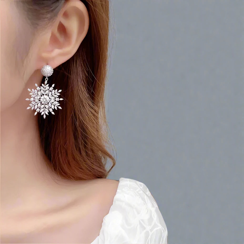 Isabella Snowflake Zirconia Earring