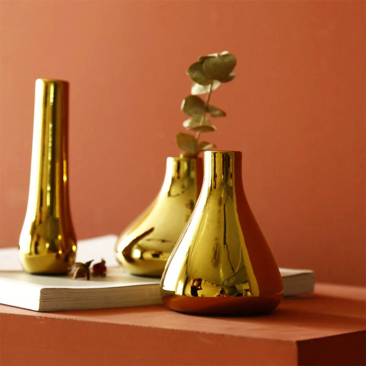 Luxmina Gold Plated Ceramic Vase