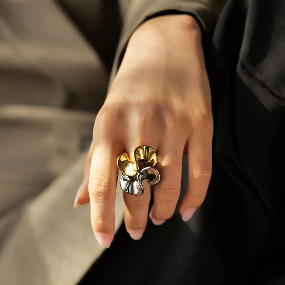 Velador Statement Ring