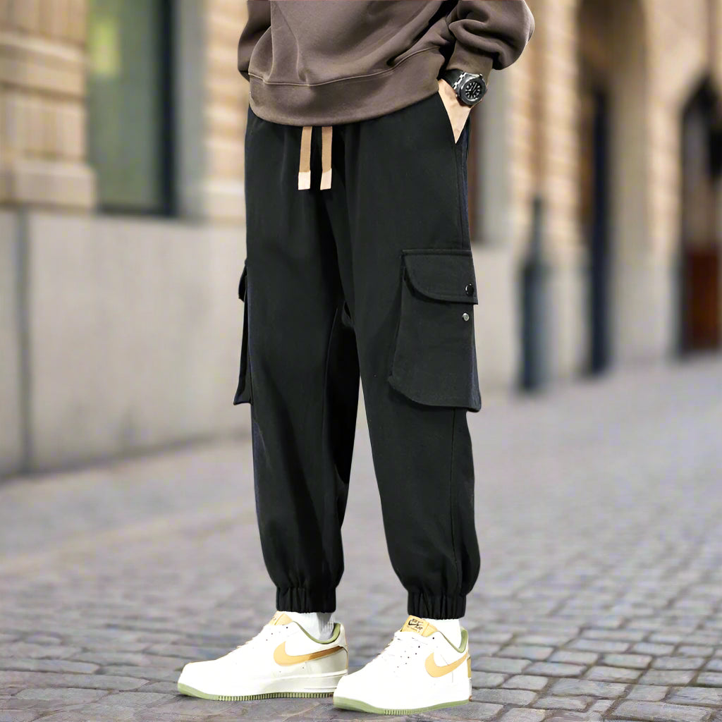 Airflex Relaxed-Fit Cargo Pants